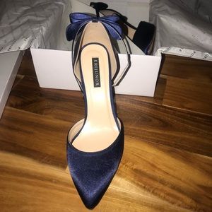Navy blue heels with bow